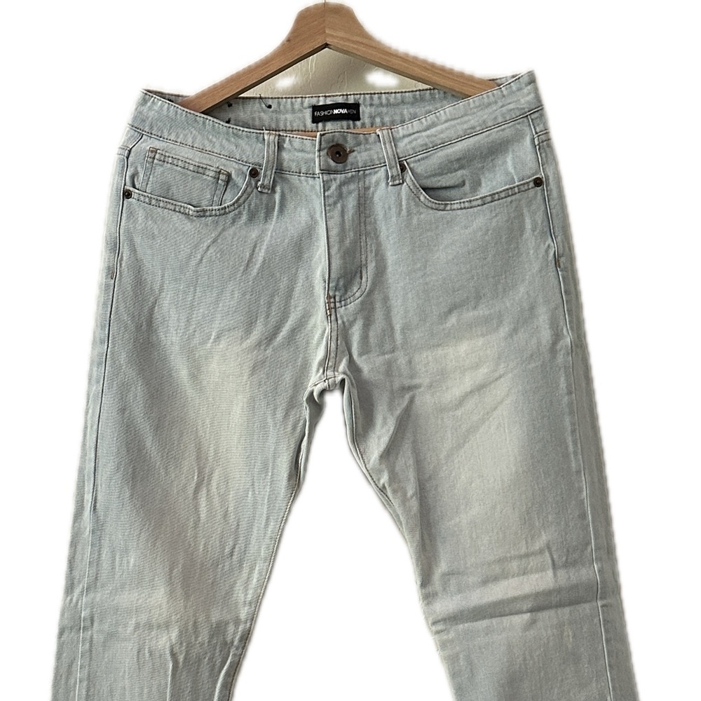 Fashion Nova Men's Light Wash Slim Jeans